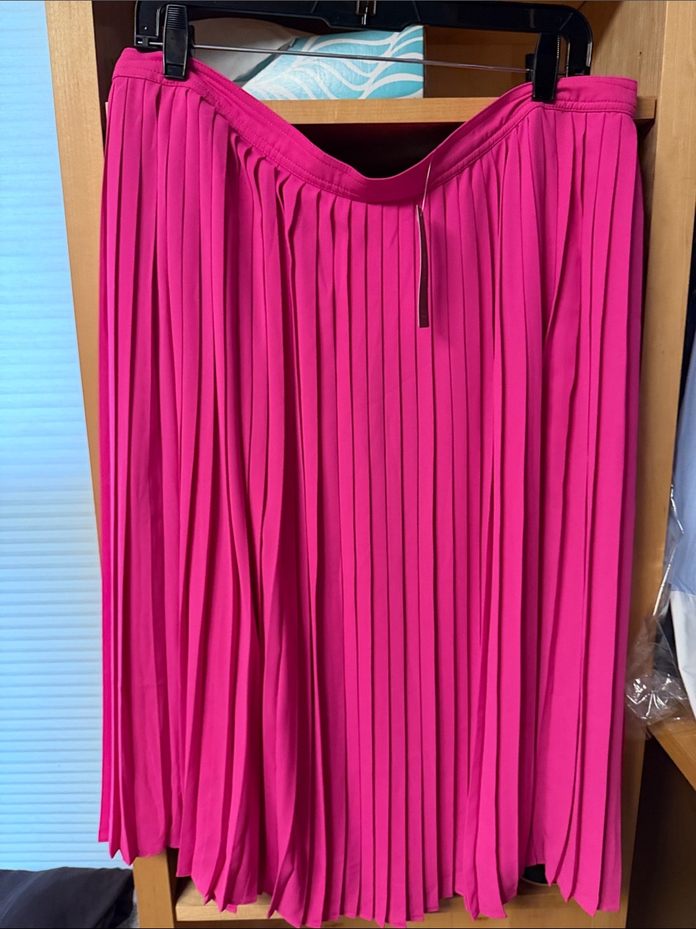 2 Jcrew Pleated Midi Skirts in Bright Fuchsia and multi stripe- pink never worn - Picture 3 of 6